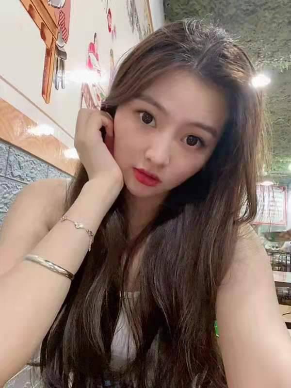 河东楼凤兼职小姐姐为哥泄火