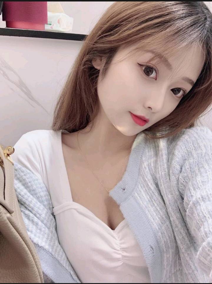 非常温柔，xiong不算太大，但是胜在挺，没什么赘肉